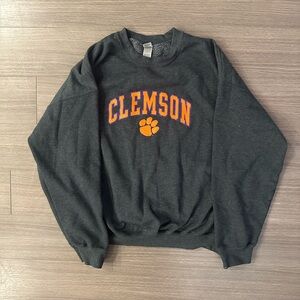Gildan brand men’s charcoal gray Clemson Tigers sweatshirt